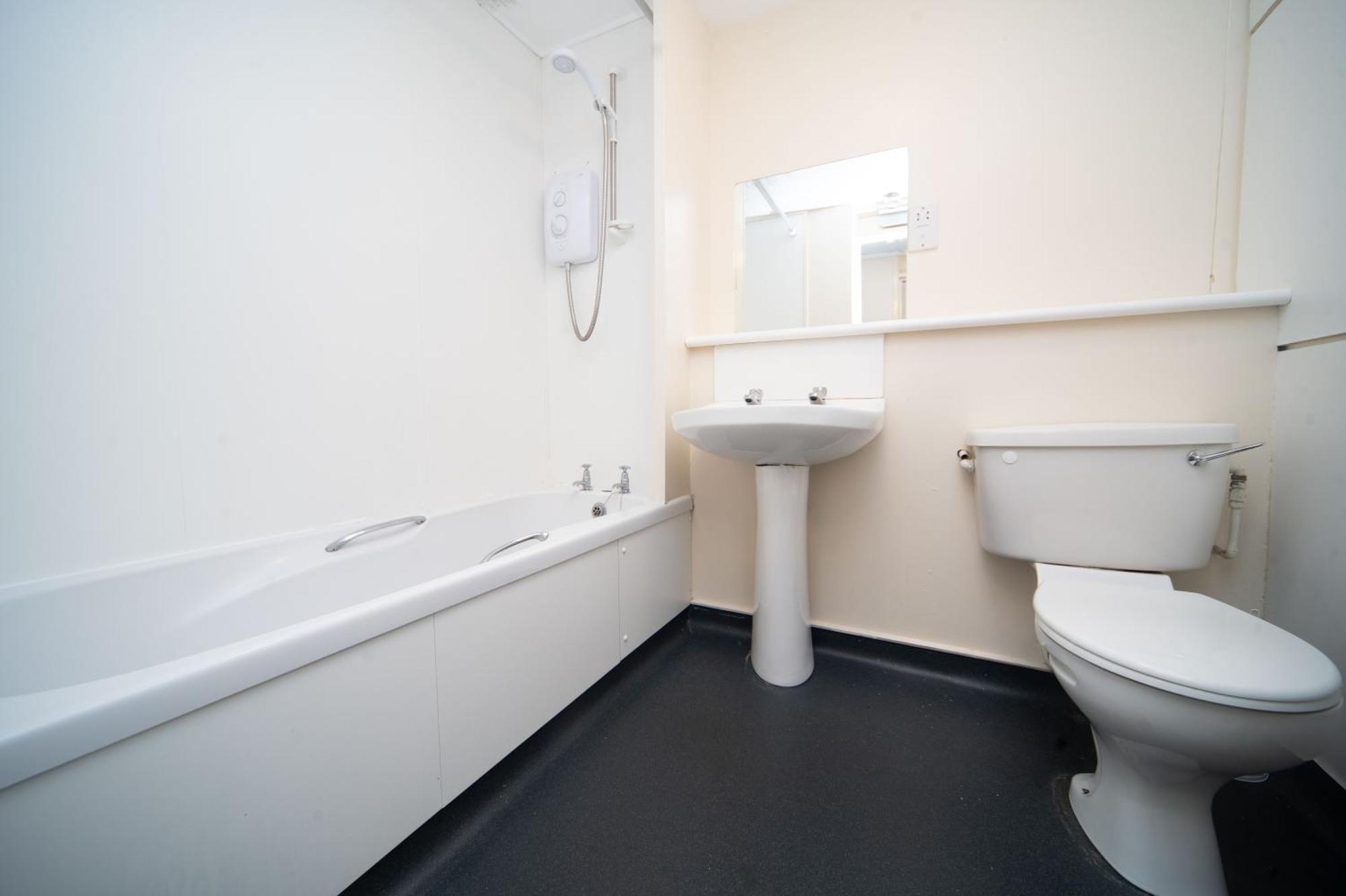 Joivy Budget 4,5 And 6 Bed Private Flats, In Historic Old Town (Adults Only) Edinburg Exteriör bild