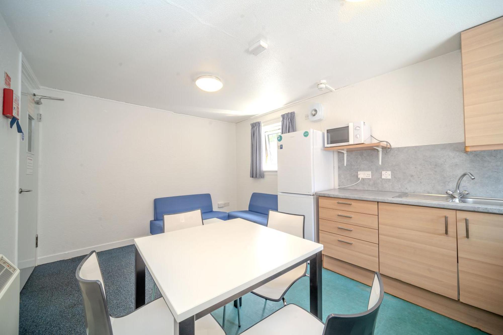 Joivy Budget 4,5 And 6 Bed Private Flats, In Historic Old Town (Adults Only) Edinburg Exteriör bild