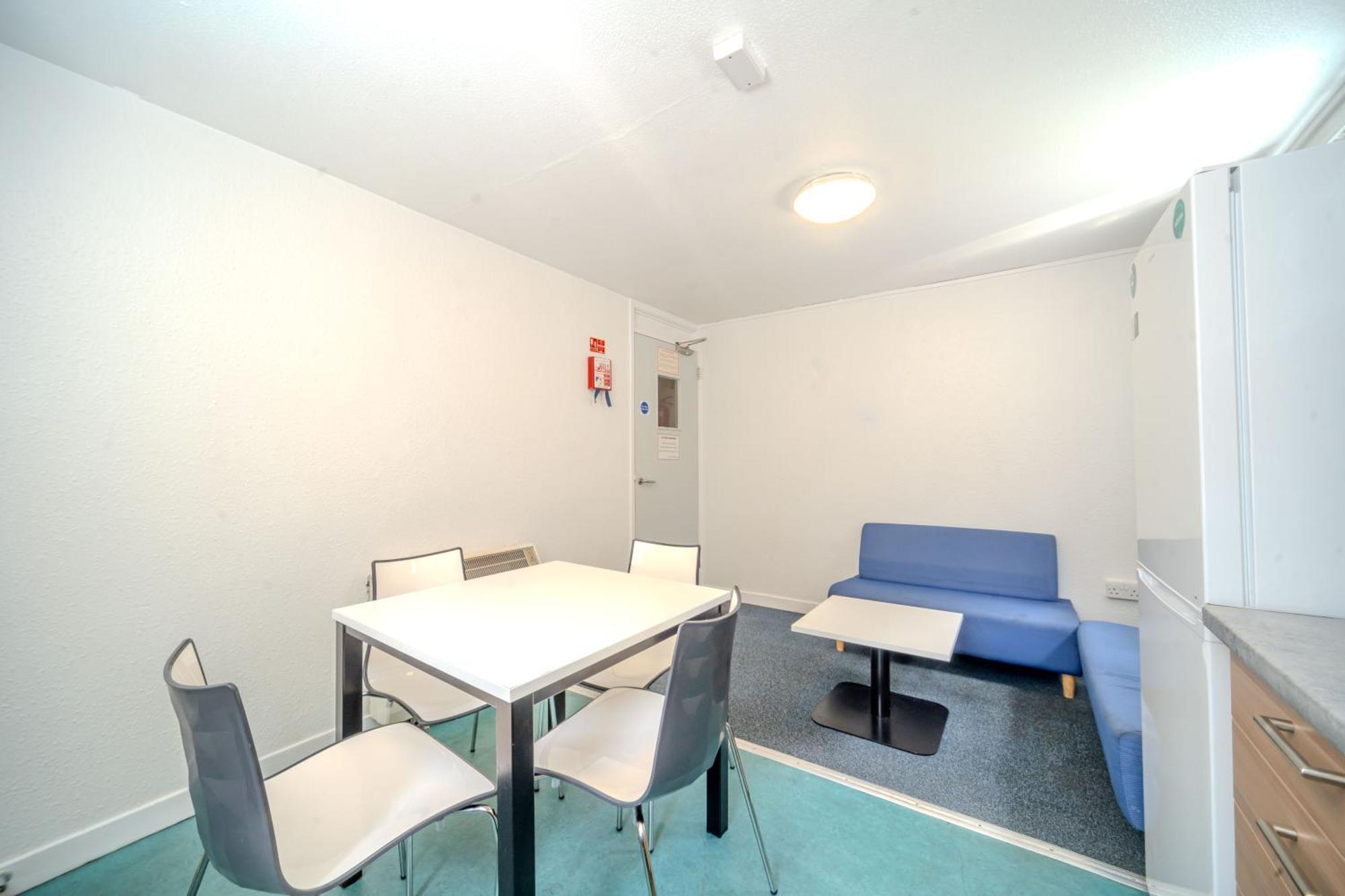 Joivy Budget 4,5 And 6 Bed Private Flats, In Historic Old Town (Adults Only) Edinburg Exteriör bild